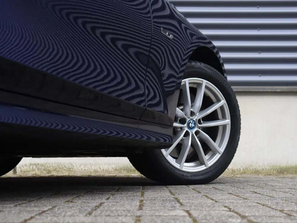 BMW 3-serie 330e xDrive uit 2022, foto 7