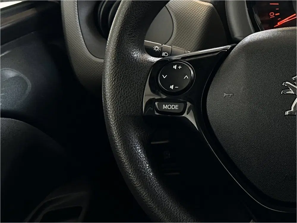Peugeot 108 1.0 e-VTi Active uit 2020, foto 15