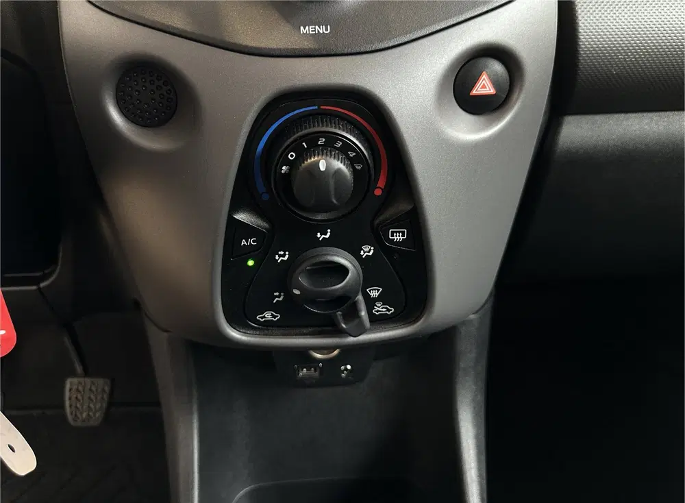 Peugeot 108 1.0 e-VTi Active uit 2020, foto 18
