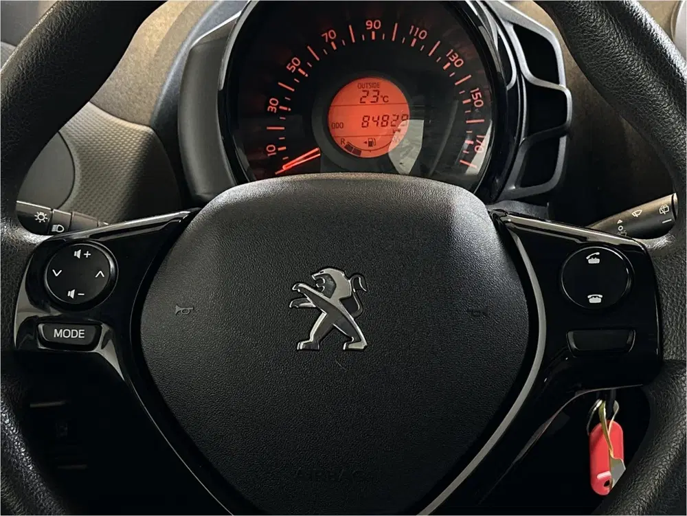 Peugeot 108 1.0 e-VTi Active uit 2020, foto 7
