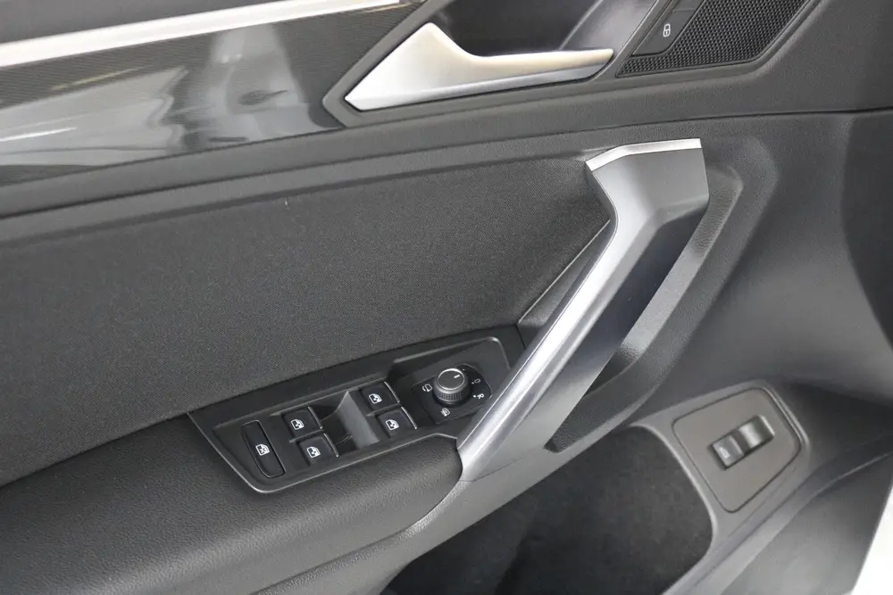 Volkswagen Tiguan Allspace 1.5 TSI Highline Business R-Line uit 2020, foto 16