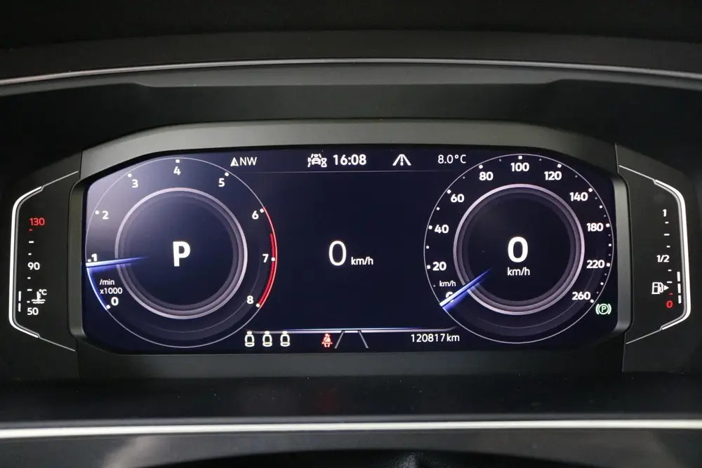 Volkswagen Tiguan Allspace 1.5 TSI Highline Business R-Line uit 2020, foto 17