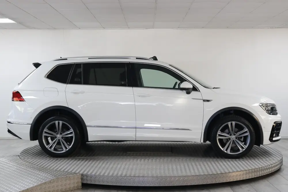 Volkswagen Tiguan Allspace 1.5 TSI Highline Business R-Line uit 2020, foto 7