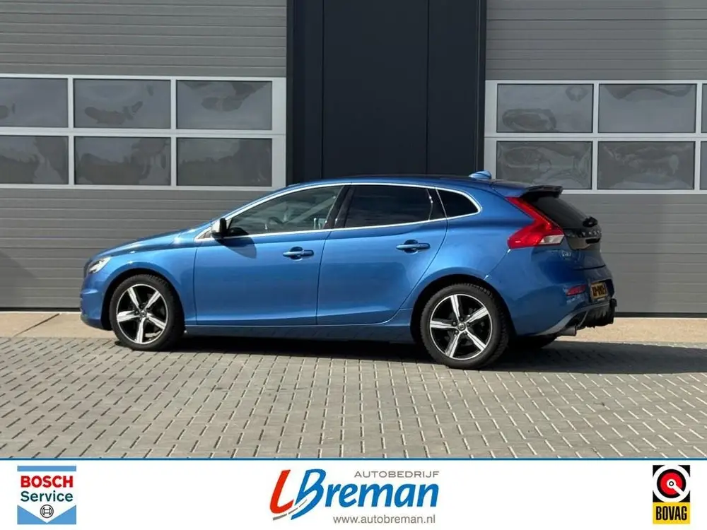 Volvo V40 1.5 T3 POLAR+ SPORT R-Design Standkachel Panodak T uit 2019, foto 4