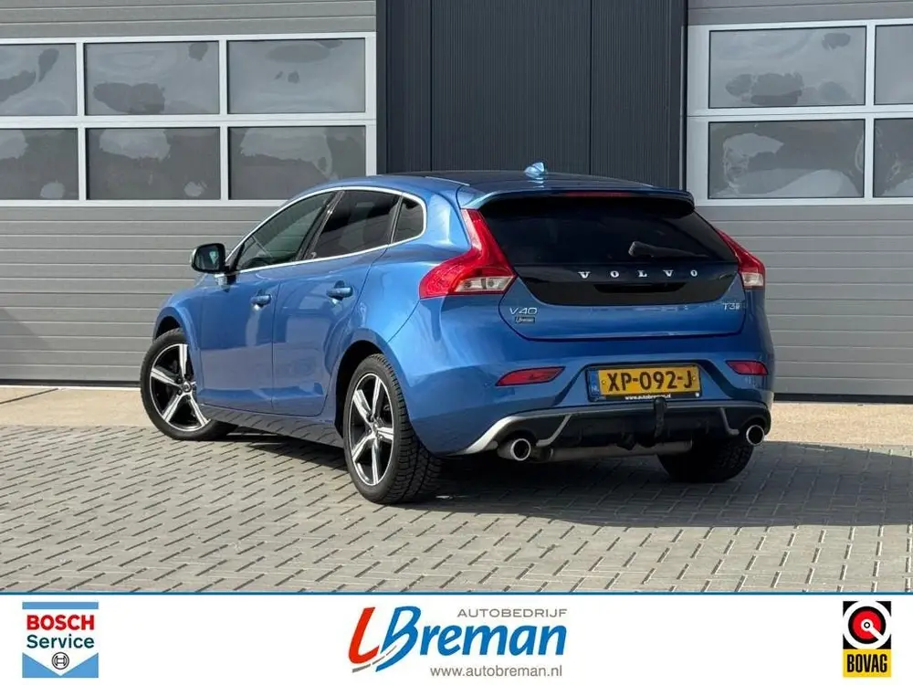 Volvo V40 1.5 T3 POLAR+ SPORT R-Design Standkachel Panodak T uit 2019, foto 6
