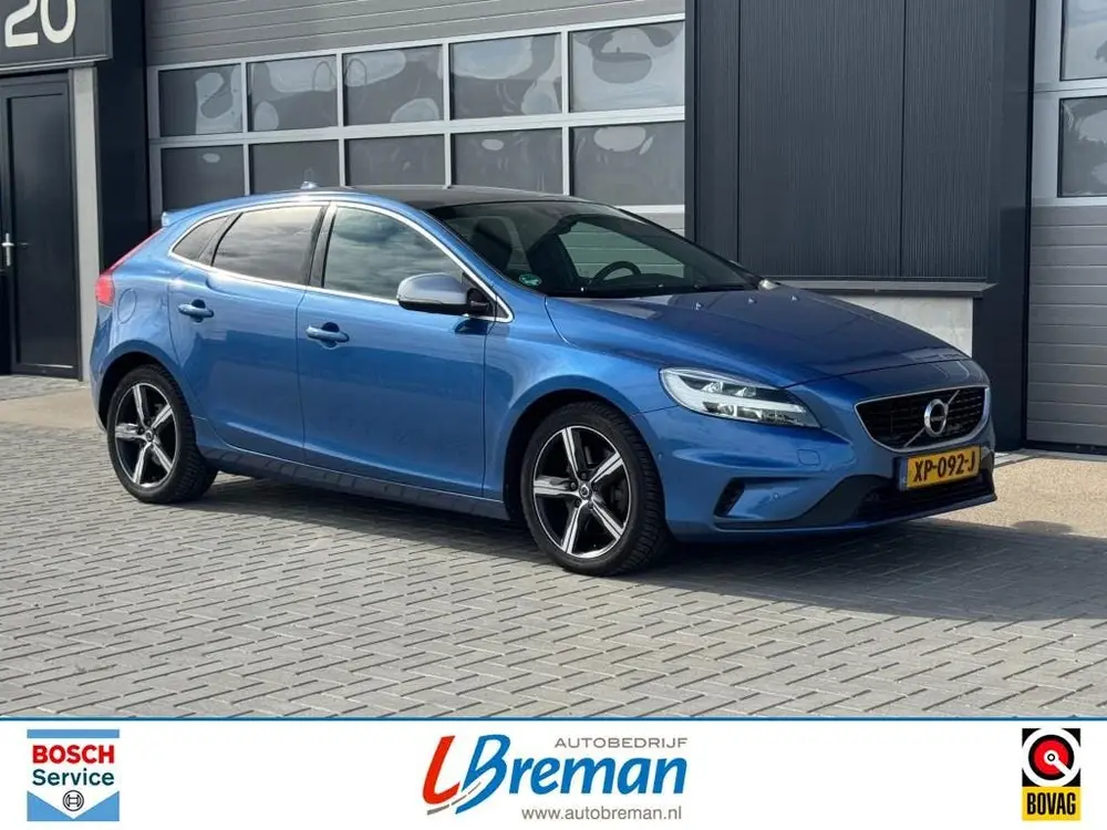 Volvo V40 1.5 T3 POLAR+ SPORT R-Design Standkachel Panodak T uit 2019, foto 7