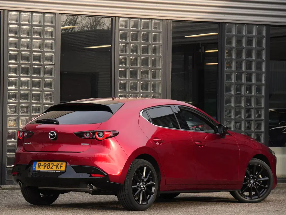 Mazda 3 2.0 150PK SPORTIVE uit 2022, foto 2