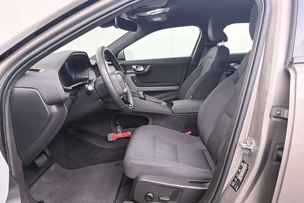 Polestar 2 Long Range 78 kWh (94%SOH) Memory Camera 19'LMV L uit 2022, foto 11