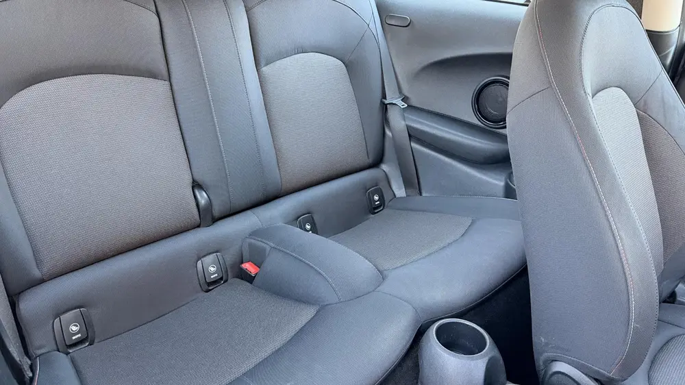 Mini One 1.5 One Pepper uit 2021, foto 11