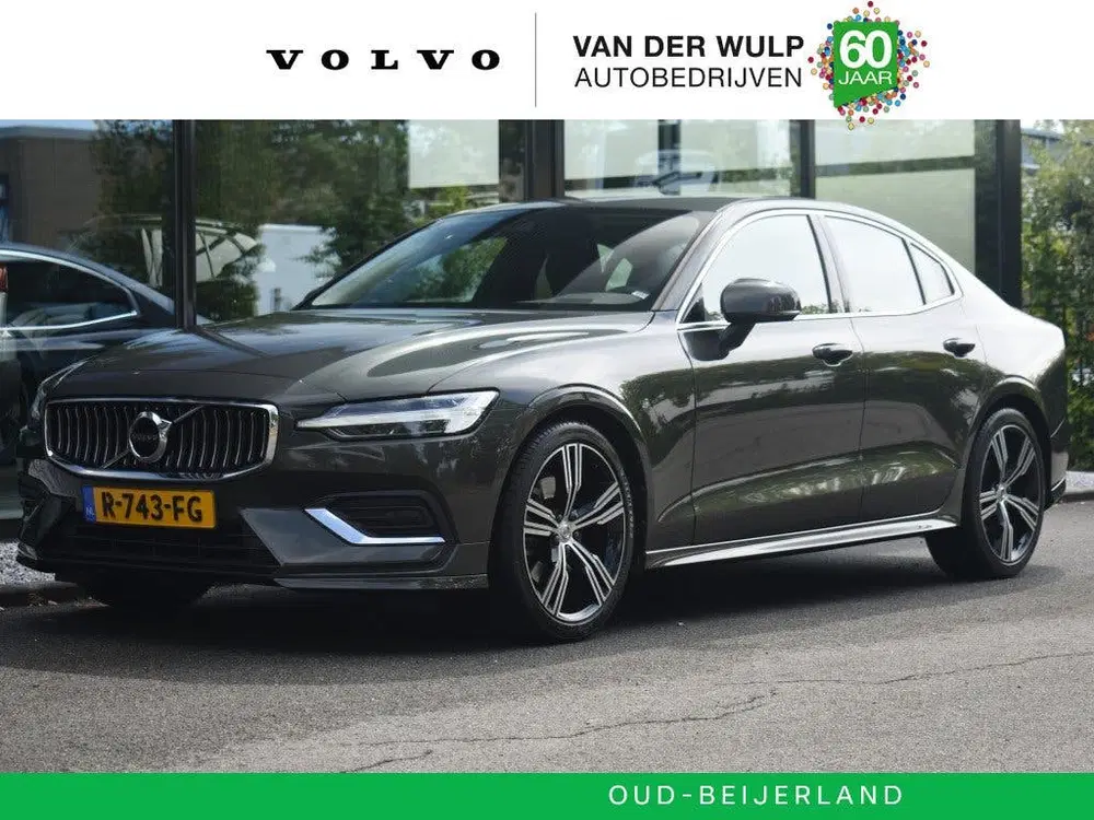 Volvo S60 B4 197pk Plus Dark uit 2022