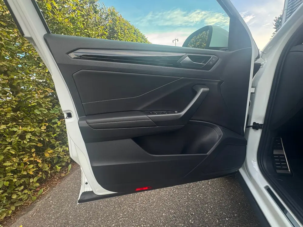 Volkswagen T-Roc 1.0 TSI R-Line IQ-light / Carplay / ACC / P uit 2024, foto 10