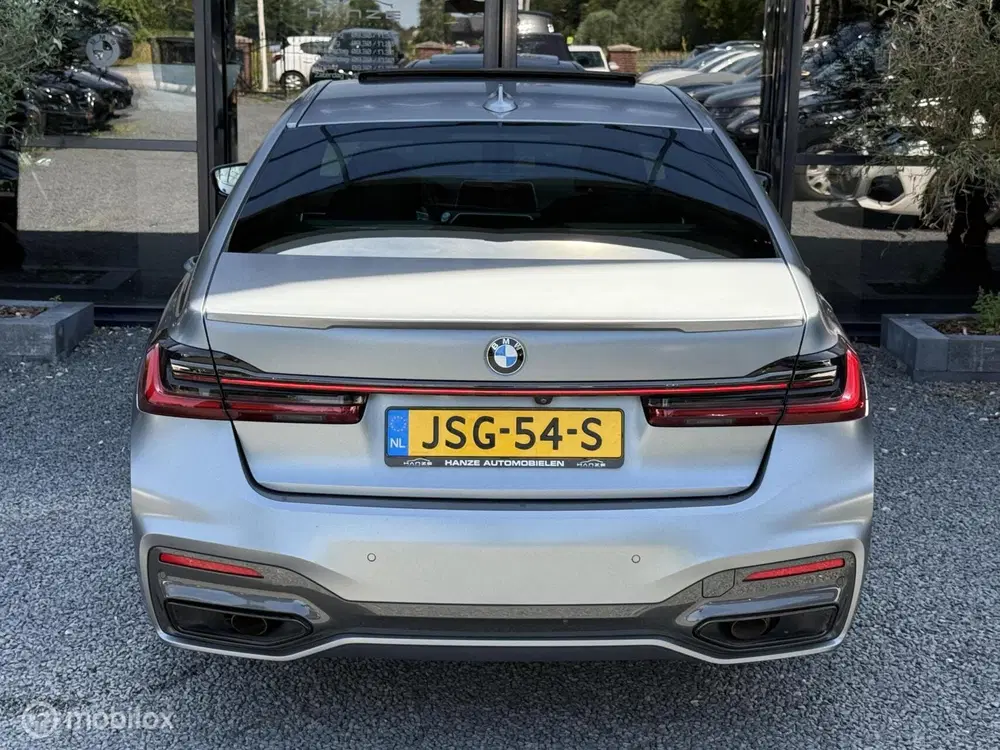 BMW 7-serie 745e High Executive uit 2020, foto 12