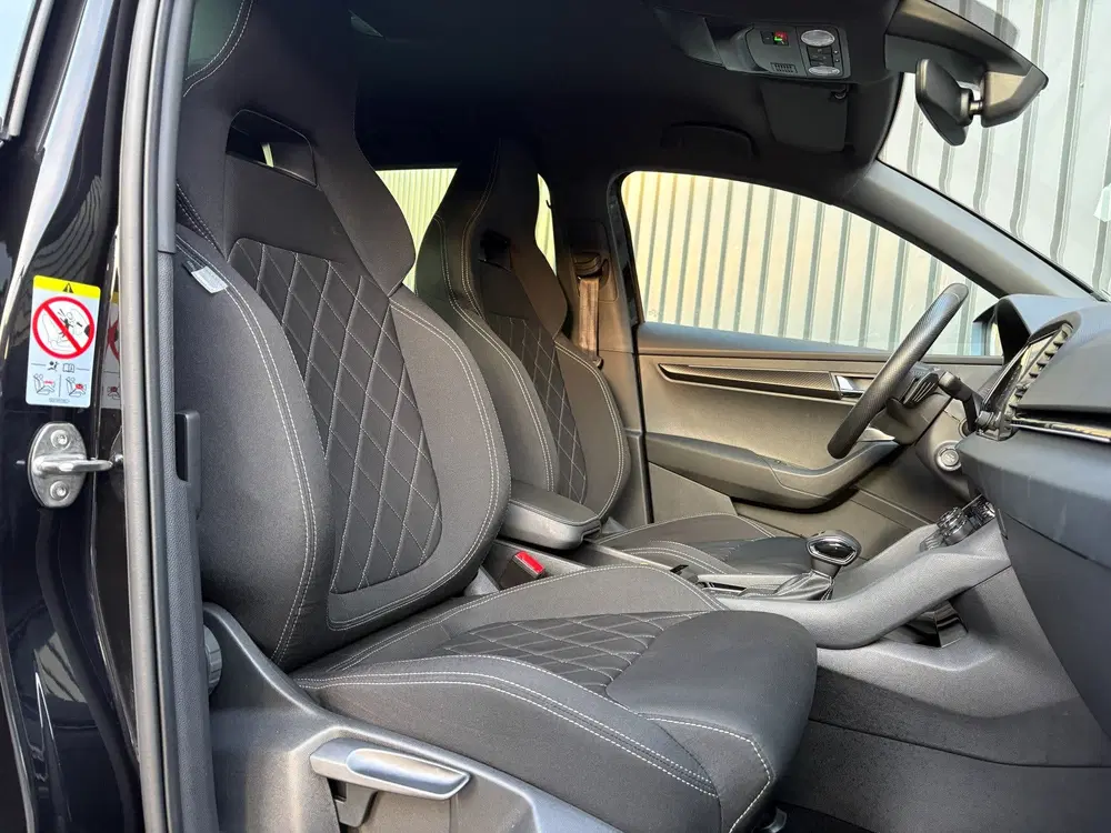 Skoda Karoq 1.5 TSI ACT Sportline Business uit 2025, foto 18
