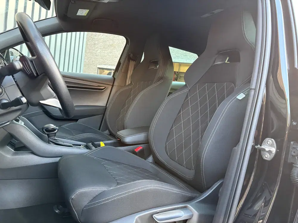 Skoda Karoq 1.5 TSI ACT Sportline Business uit 2025, foto 6