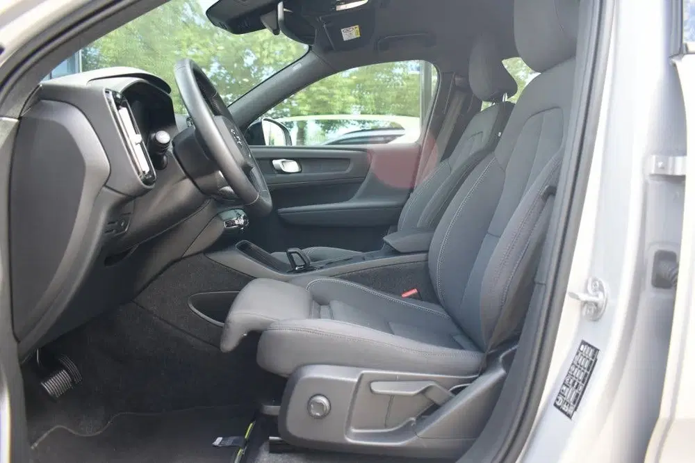 Volvo EX40 Extended Range Plus 252Pk uit 2025, foto 15