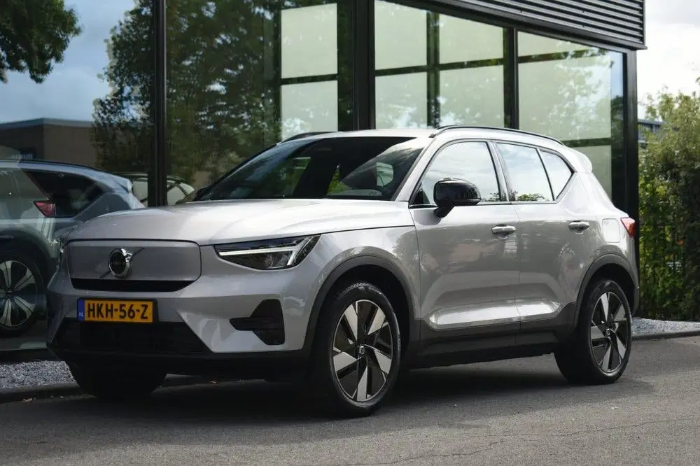 Volvo EX40 Extended Range Plus 252Pk uit 2025, foto 8