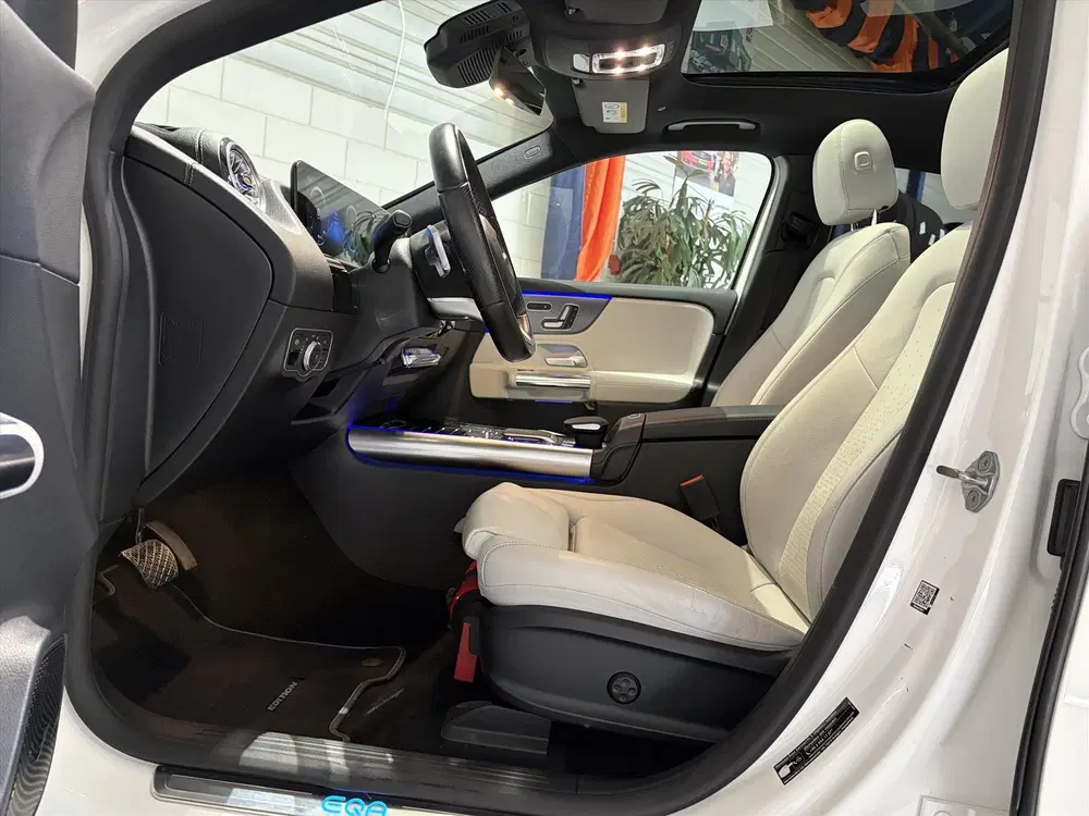 Mercedes-Benz EQA 250 190pk Edition 1 AMG-Line uit 2021, foto 18