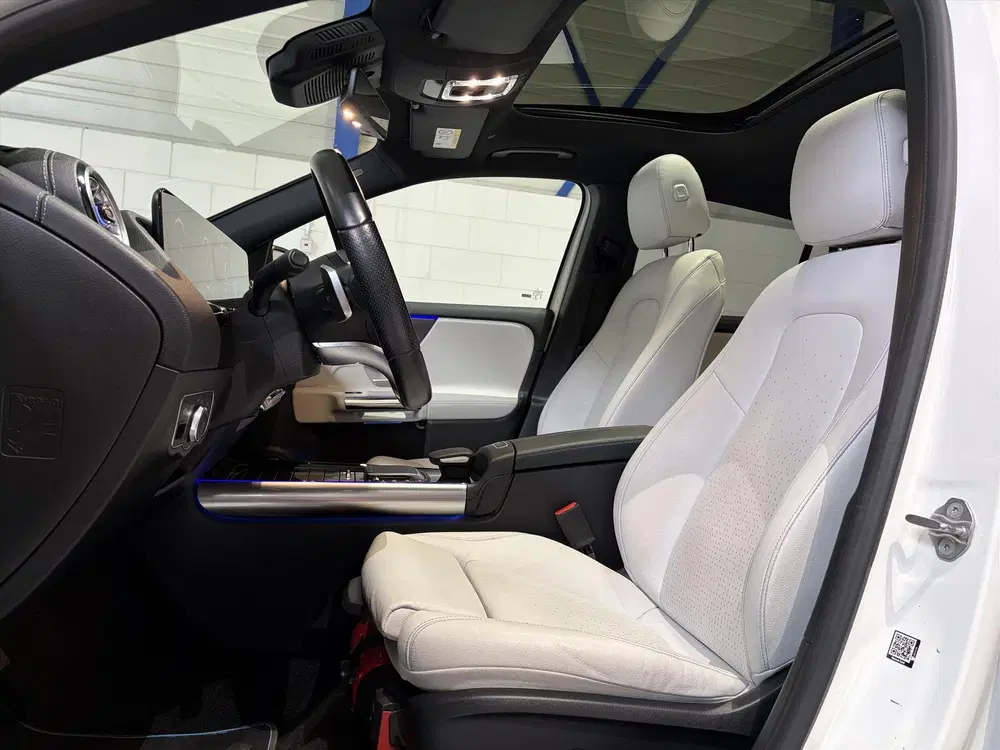 Mercedes-Benz EQA 250 190pk Edition 1 AMG-Line uit 2021, foto 3