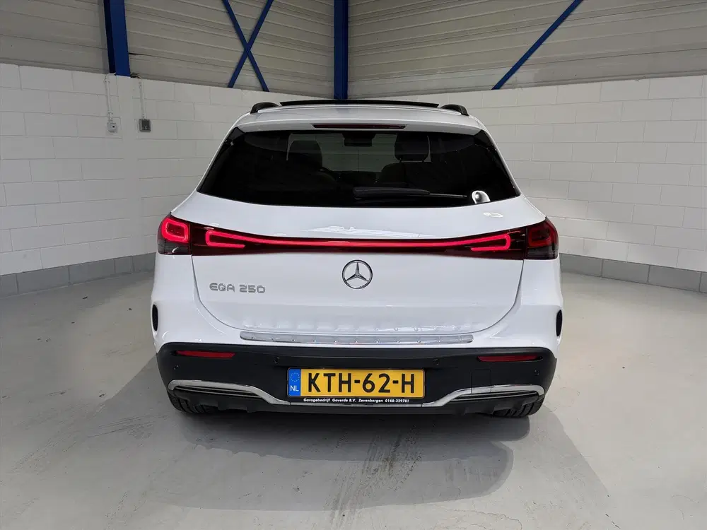 Mercedes-Benz EQA 250 190pk Edition 1 AMG-Line uit 2021, foto 8