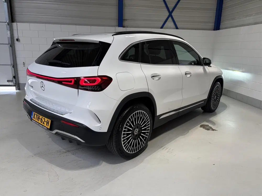 Mercedes-Benz EQA 250 190pk Edition 1 AMG-Line uit 2021, foto 9