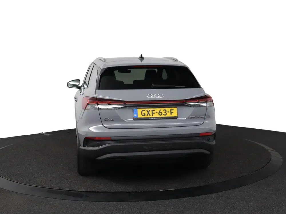 Audi Q4 e-tron 35 Launch edition 55 kWh uit 2021, foto 5