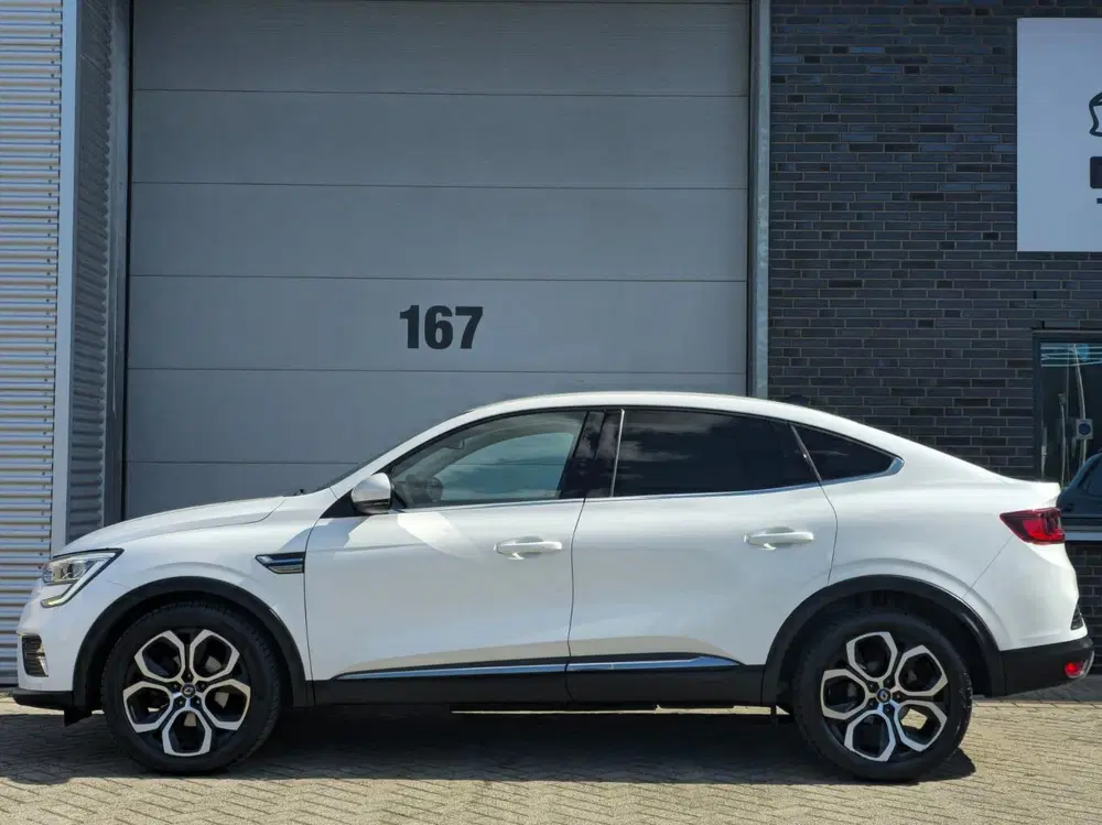 Renault Arkana 1.6 E-Tech Hybrid 145 Intens uit 2021, foto 2
