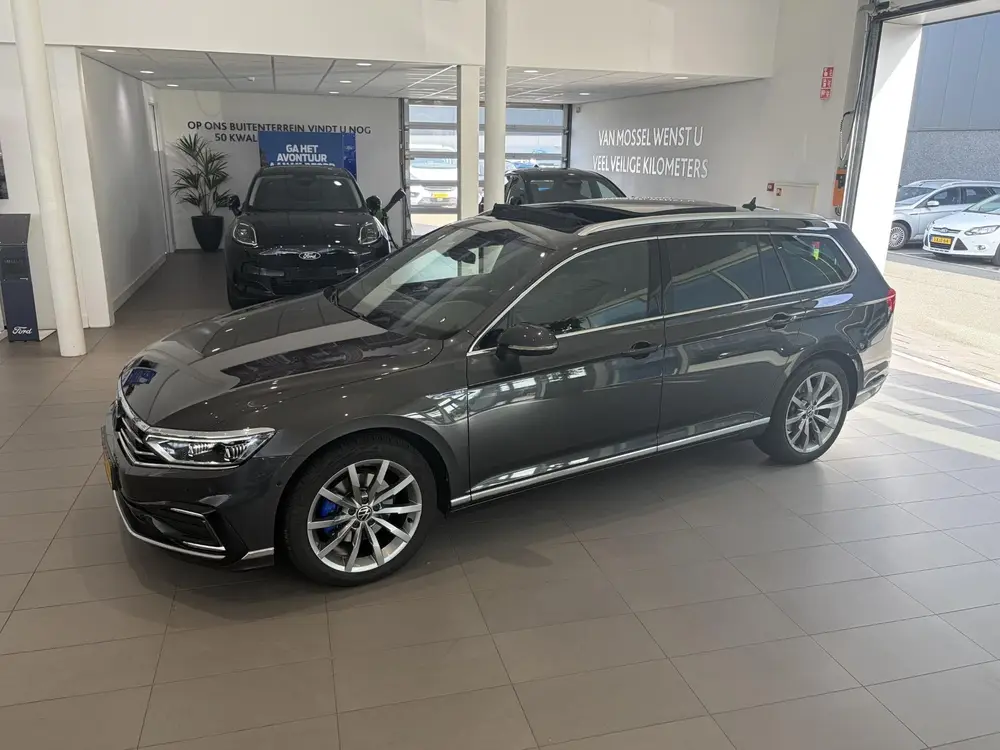 Volkswagen Passat Variant 1.4 TSI PHEV GTE Business uit 2023, foto 9