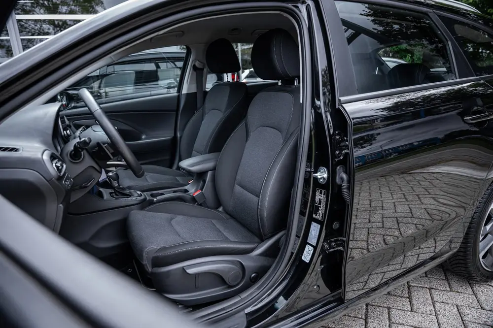 Hyundai i30 1.0 T-GDi MHEV Comfort uit 2023, foto 2