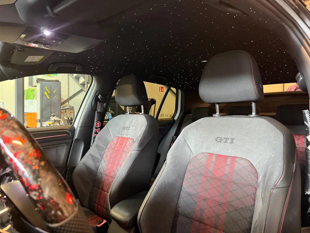 Volkswagen Golf 2.0 TSI GTI TCR uit 2019, foto 18