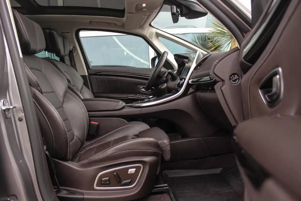 Renault Espace 1.8 TCe Initiale Paris 7p. uit 2019, foto 15
