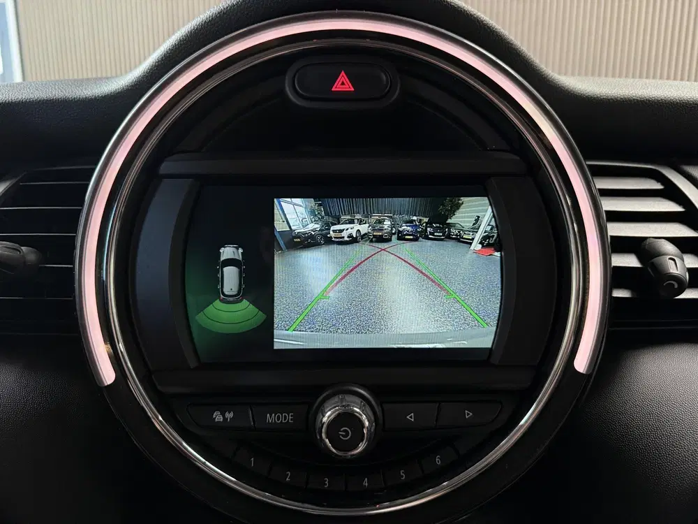 Mini Overig 1.5 Business Edition Automaat uit 2021, foto 10