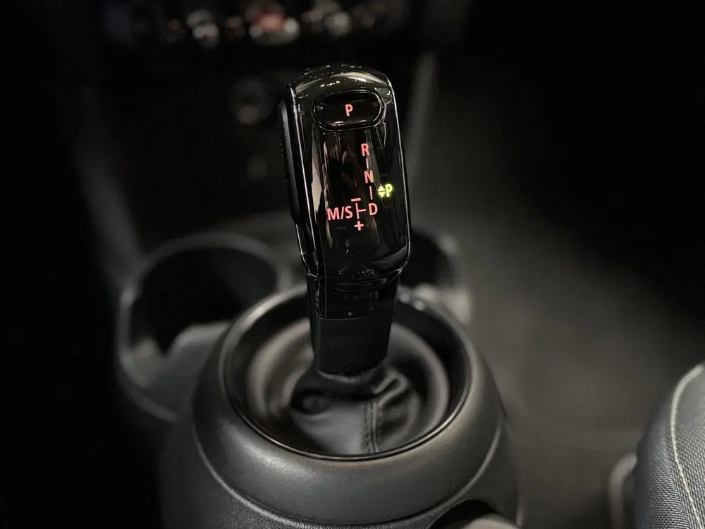 Mini Overig 1.5 Business Edition Automaat uit 2021, foto 13