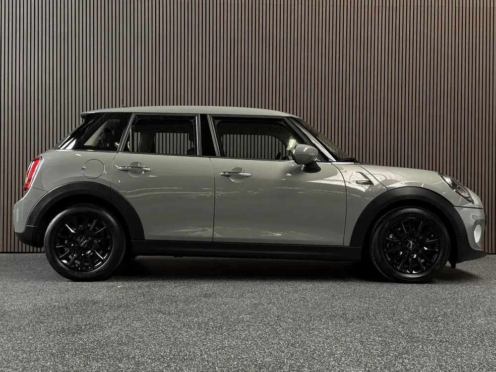 Mini Overig 1.5 Business Edition Automaat uit 2021, foto 15