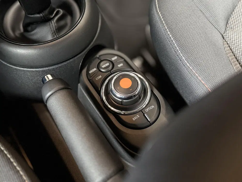 Mini Overig 1.5 Business Edition Automaat uit 2021, foto 19