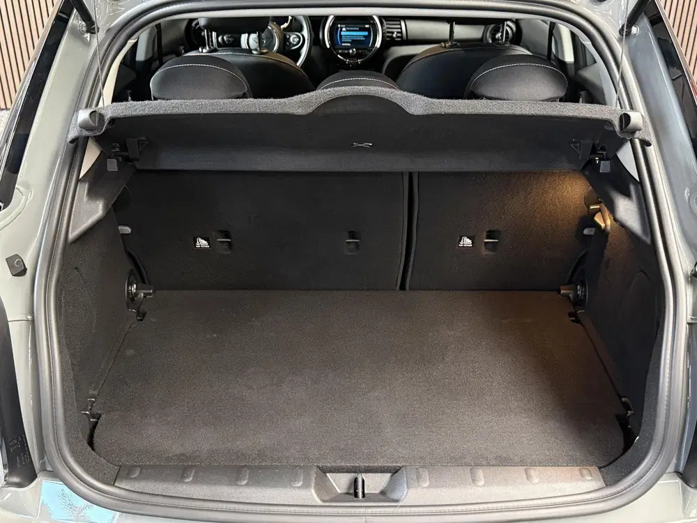 Mini Overig 1.5 Business Edition Automaat uit 2021, foto 7
