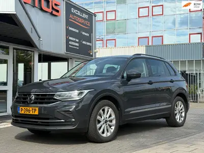 Volkswagen Tiguan 1.4 TSI eHybrid Business+ uit 2021