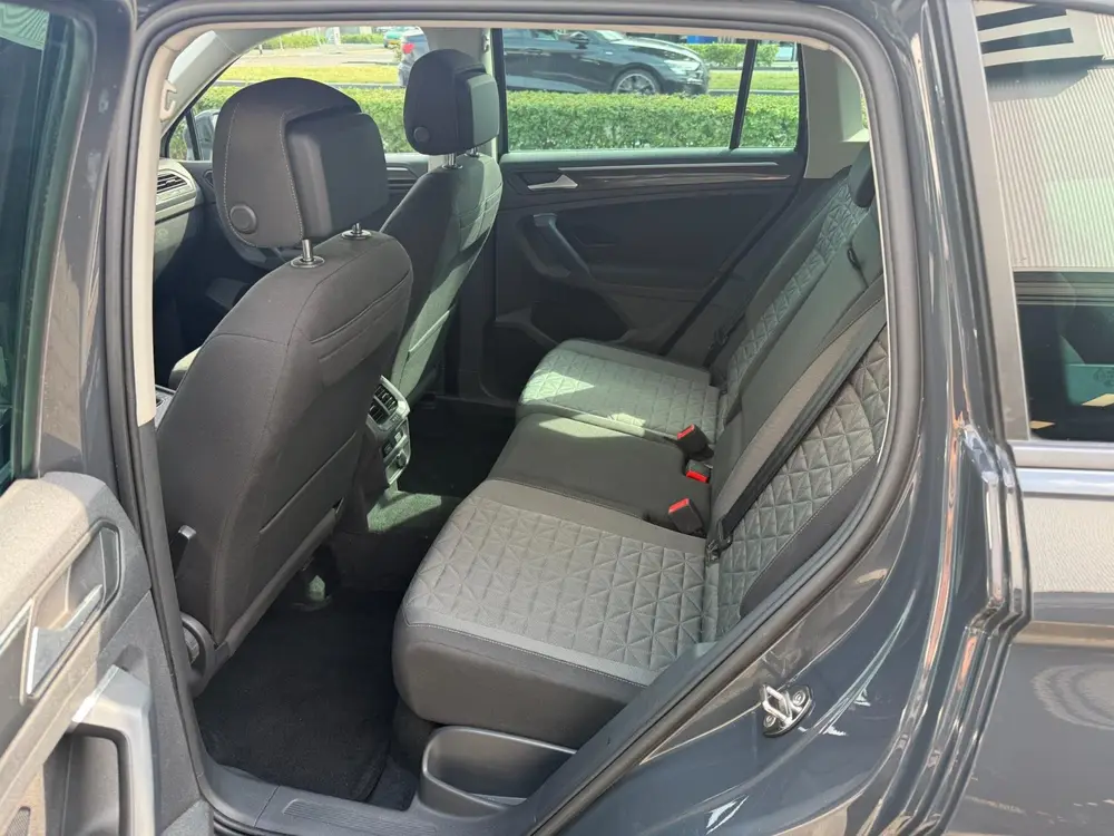 Volkswagen Tiguan 1.4 TSI eHybrid Business+ uit 2021, foto 14