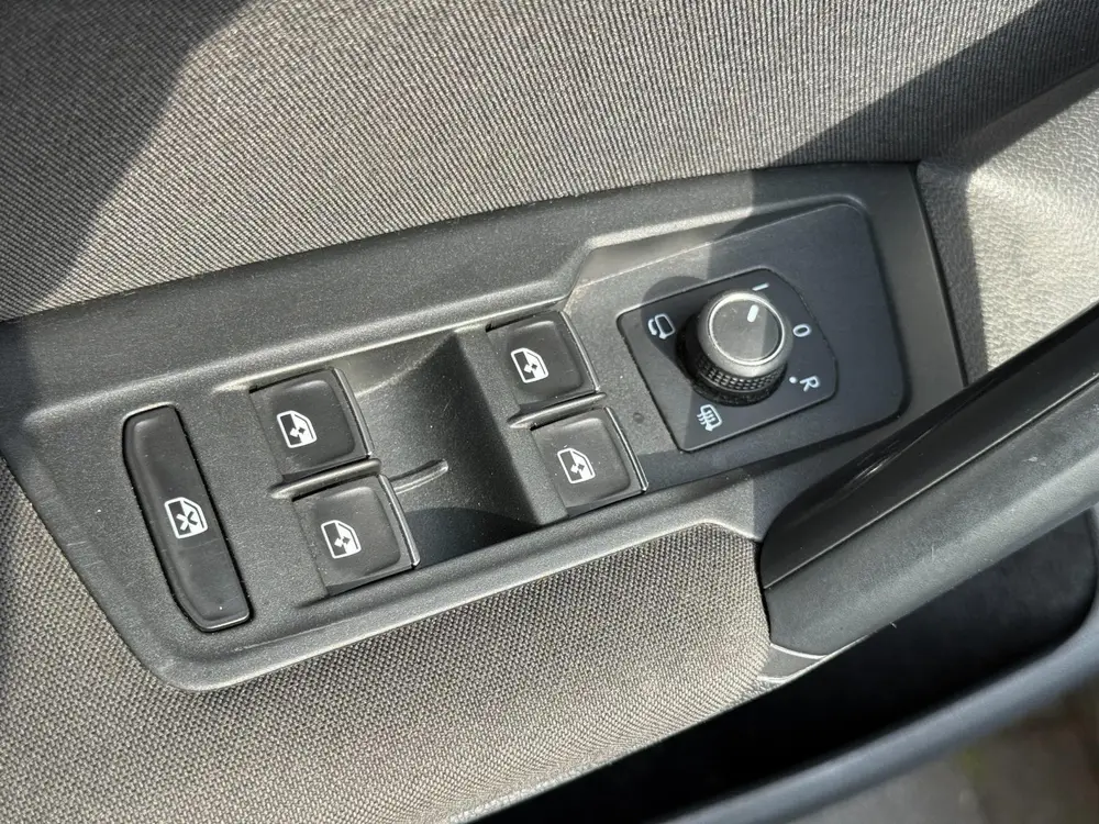 Volkswagen Tiguan 1.4 TSI eHybrid Business+ uit 2021, foto 16