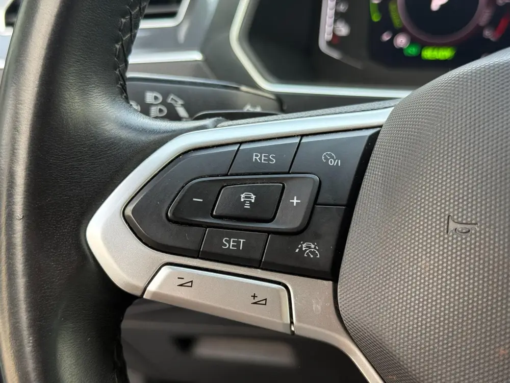 Volkswagen Tiguan 1.4 TSI eHybrid Business+ uit 2021, foto 20
