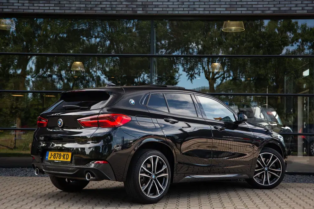 BMW X2 sDrive20i High Executive M-Sport uit 2019, foto 2