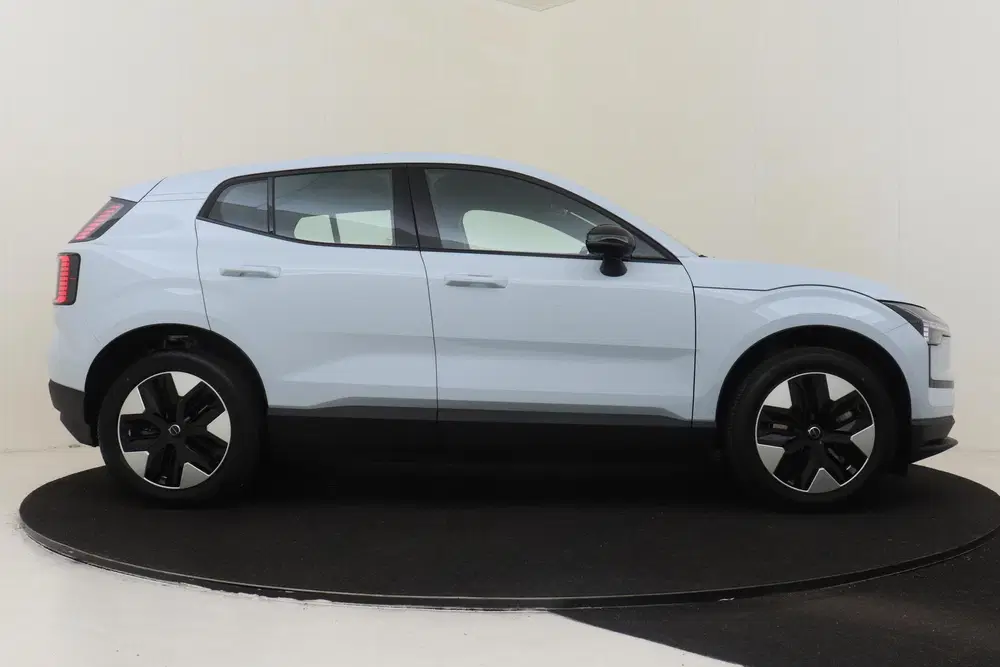 Volvo EX30 SINGLE MOTOR EXTENDED RANGE CORE 69 kWh -C uit 2026, foto 13