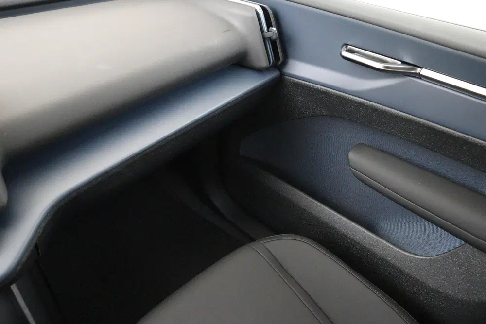 Volvo EX30 SINGLE MOTOR EXTENDED RANGE CORE 69 kWh -C uit 2026, foto 16