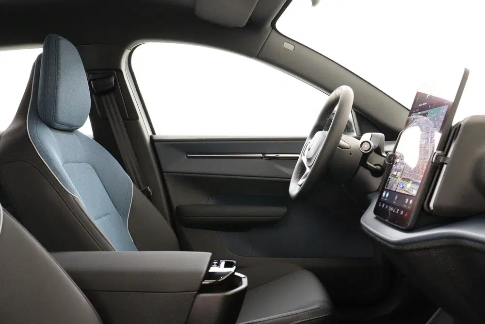 Volvo EX30 SINGLE MOTOR EXTENDED RANGE CORE 69 kWh -C uit 2026, foto 8