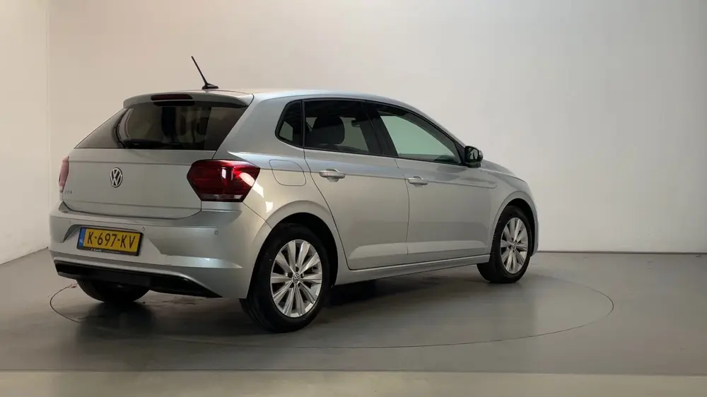 Volkswagen Polo 1.0 TSI Highline Climate Control Navigatie P uit 2021, foto 3