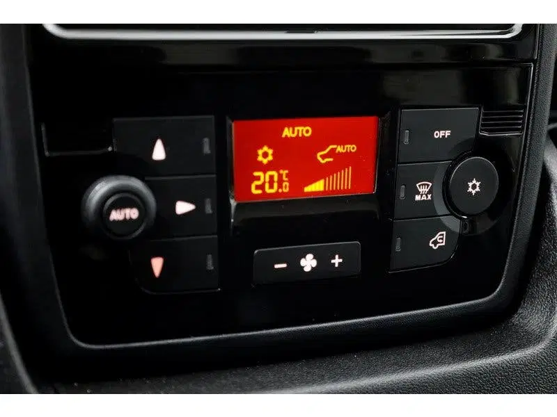 Citroën Jumper 2.2 BlueHDi 165pk L4H2 Airco uit 2024, foto 17