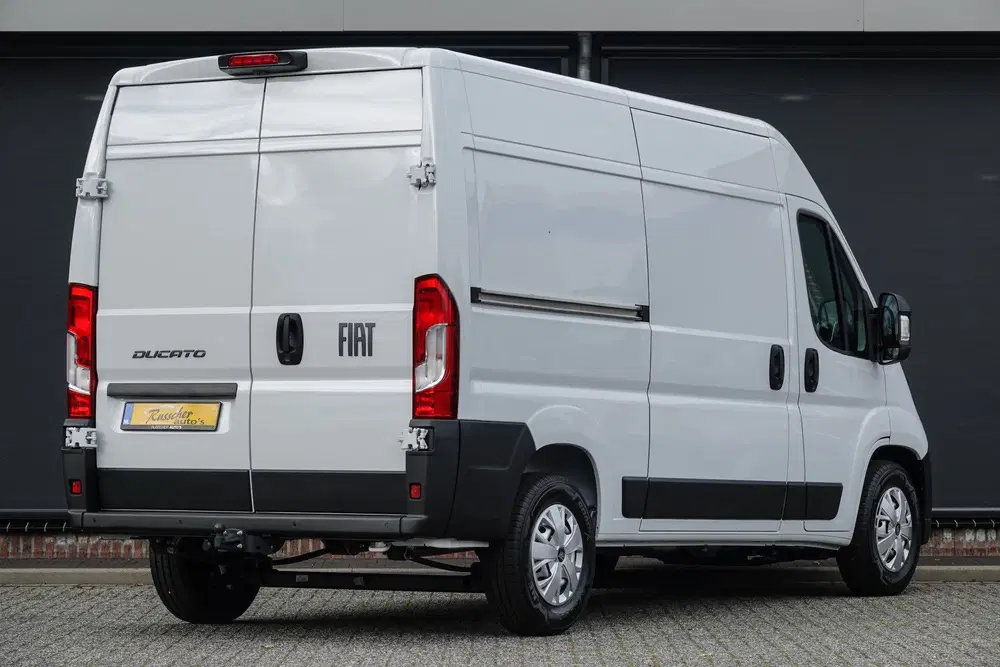 Fiat Ducato L2H2 2.2 MultiJet 140Pk Aut. uit 2024, foto 2