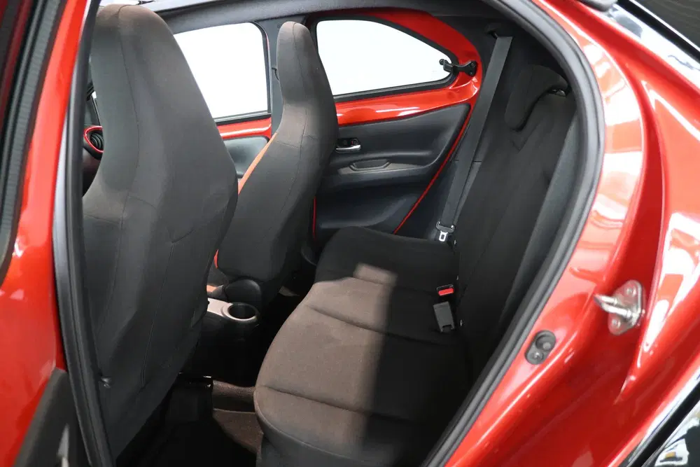 Toyota Aygo X 1.0 VVT-i MT Play Clima Carplay Panoramada uit 2022, foto 8