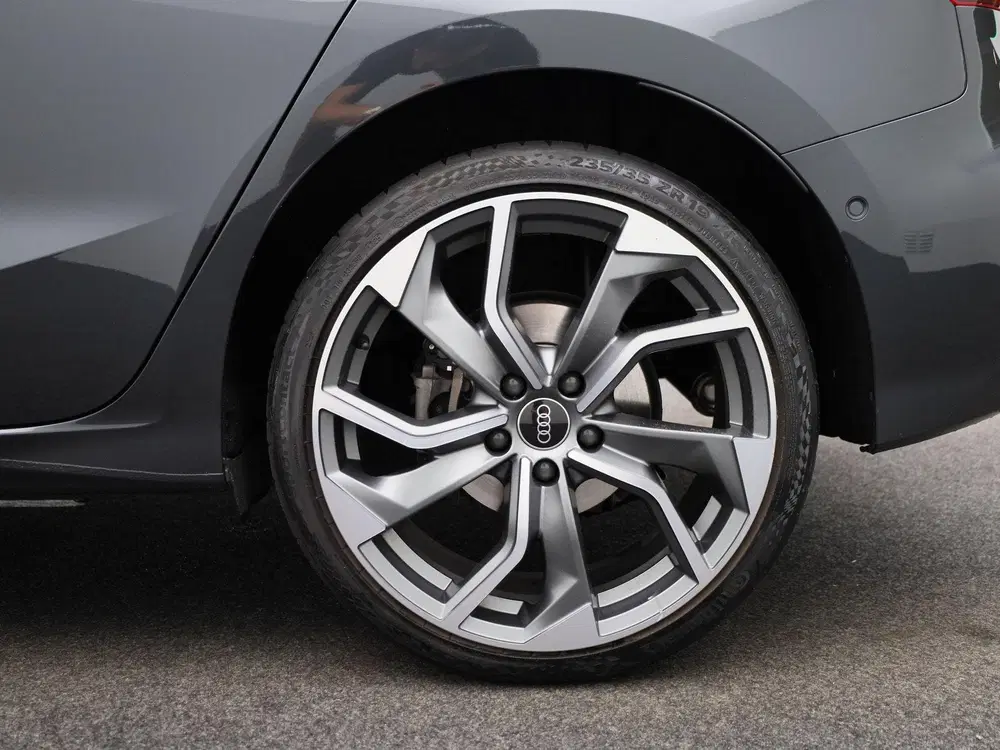 Audi A3 40 TFSI e S edition l Demo l Cruise contro uit 2025, foto 13