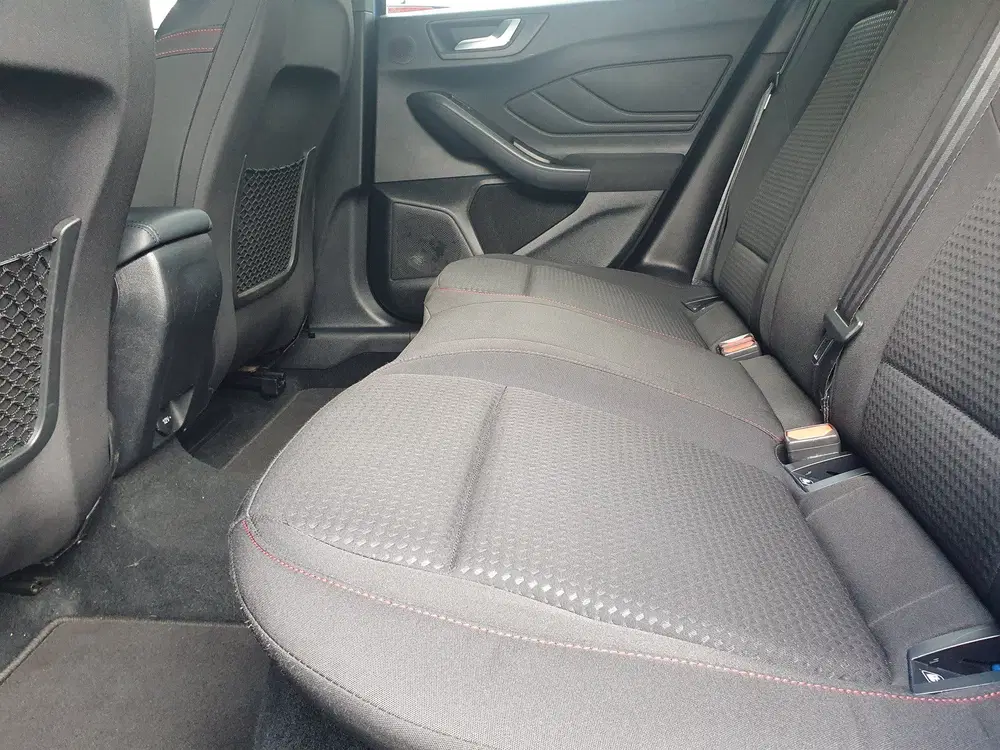 Ford Focus 1.0 EcoBoost Hybrid ST Line Business NAVI uit 2020, foto 5