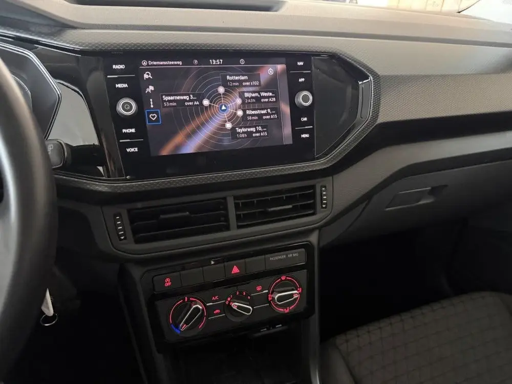 Volkswagen T-Cross 1.0 TSI Life (bj 2021) uit 2021, foto 8